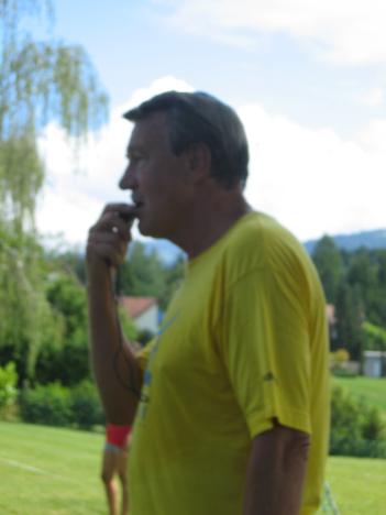 Fussball 092.jpg   21kb   26.03.2021 22:26:18